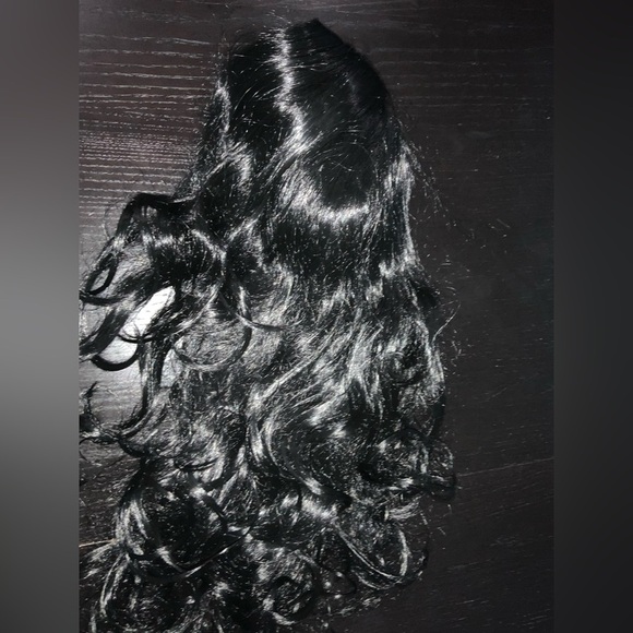 Synthetic Black Wig - Picture 3 of 3